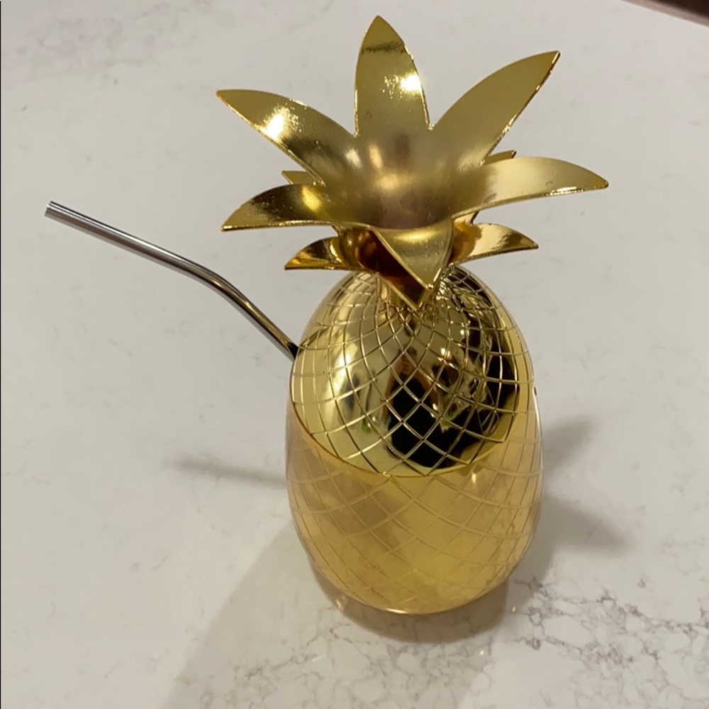 Pineapple drink glass